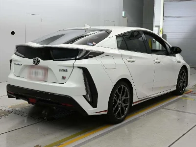 Toyota Prius PHV