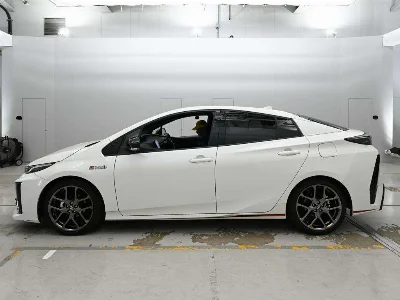 Toyota Prius PHV