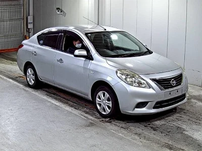 NISSAN TIIDA LATIO