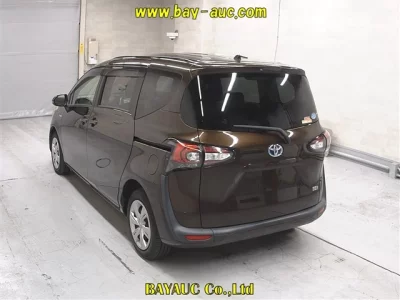 Toyota Sienta