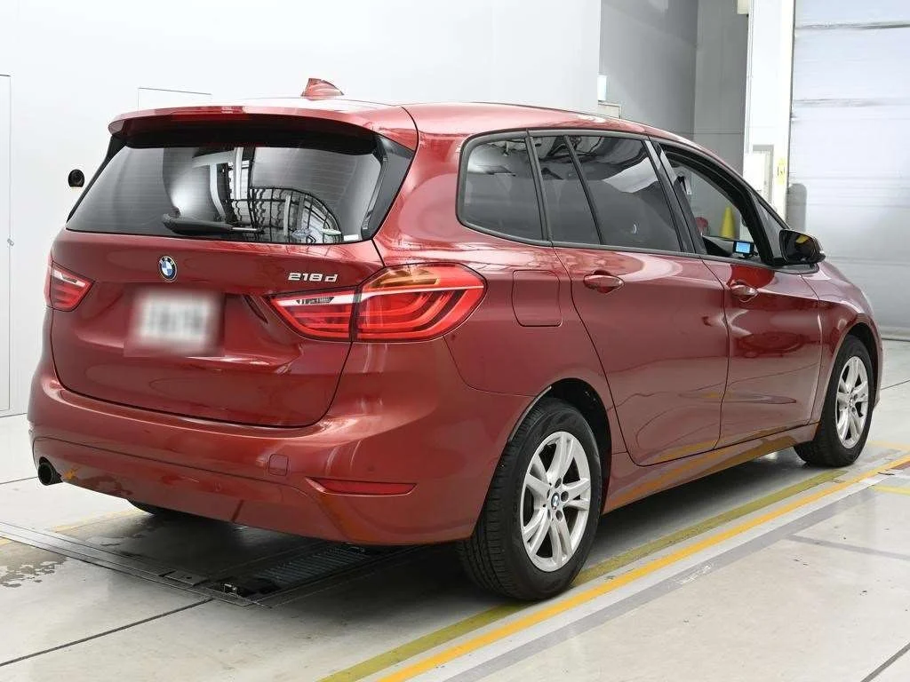 BMW 2-Series  с аукциона в Японии