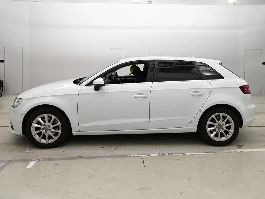 Audi A3  с аукциона в Японии