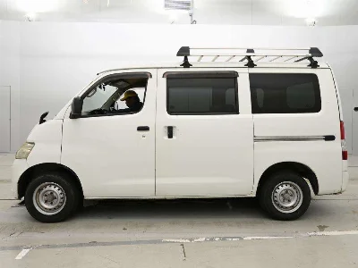 TOYOTA TOWN ACE VAN 4