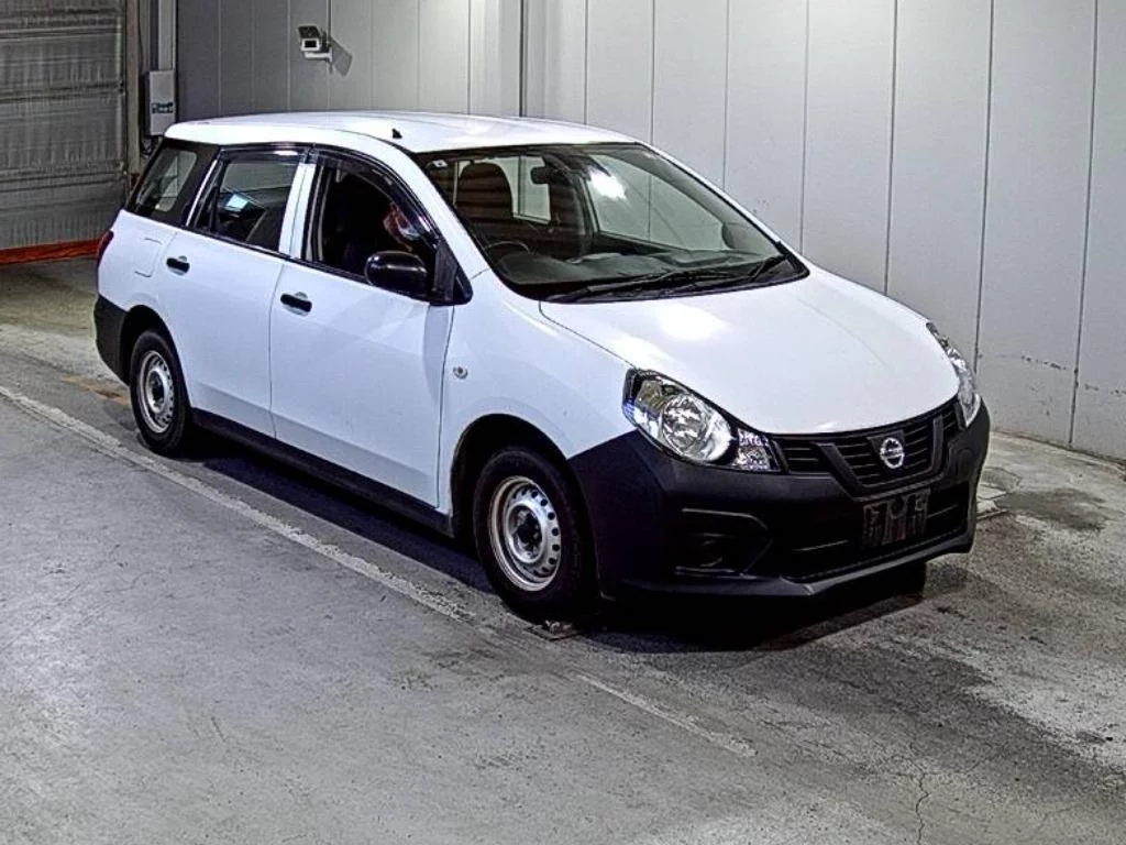 Nissan AD 2020