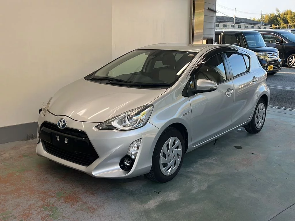 Toyota Aqua 2016