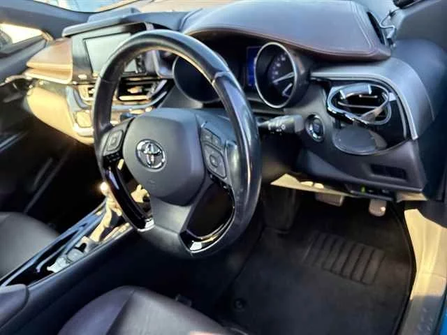 Toyota C-HR  с аукциона в Японии