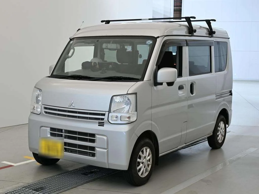 Mitsubishi Minicab 2016