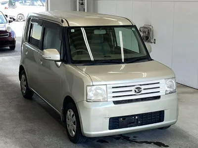 DAIHATSU MOVE CONTE 4
