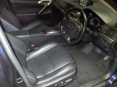 Lexus CT200h