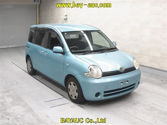 Toyota Sienta  с аукциона в Японии