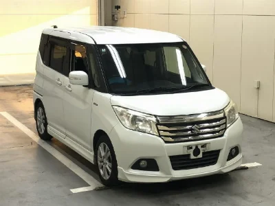 Suzuki Solio