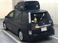 Цена авто Toyota Isis с аукционов Японии, номер кузова ZGM11W, пробег 39 000, оценка 6
