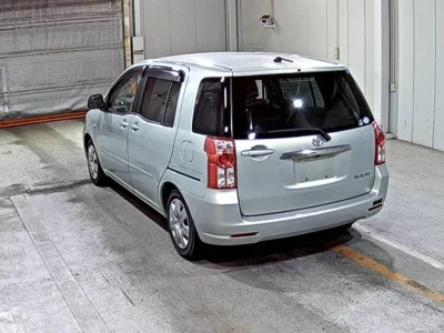 Toyota Raum