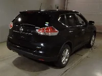 Цена авто Nissan X-Trail с аукционов Японии, номер кузова HNT32, пробег 87 000, оценка 8