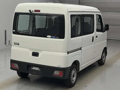TOYOTA PIXIS VAN