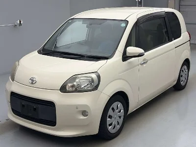 TOYOTA PORTE 1