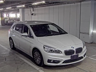 BMW 2 SERIES
