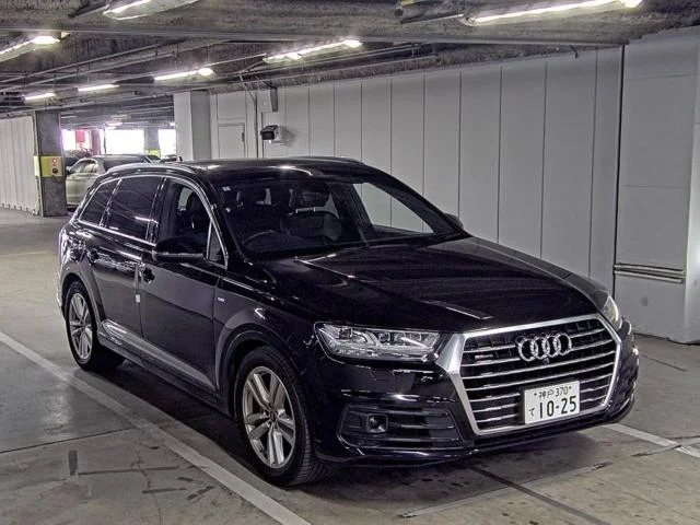 Audi Q7  с аукциона в Японии