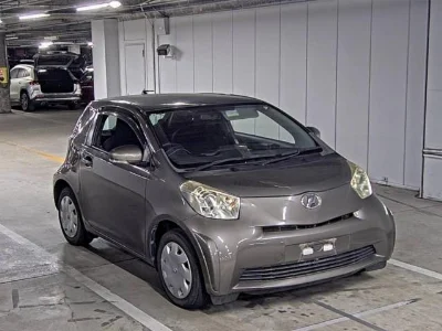 TOYOTA IQ