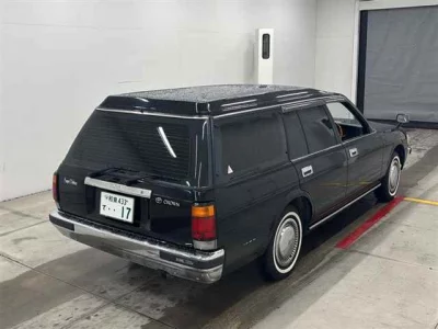 Toyota Crown Van