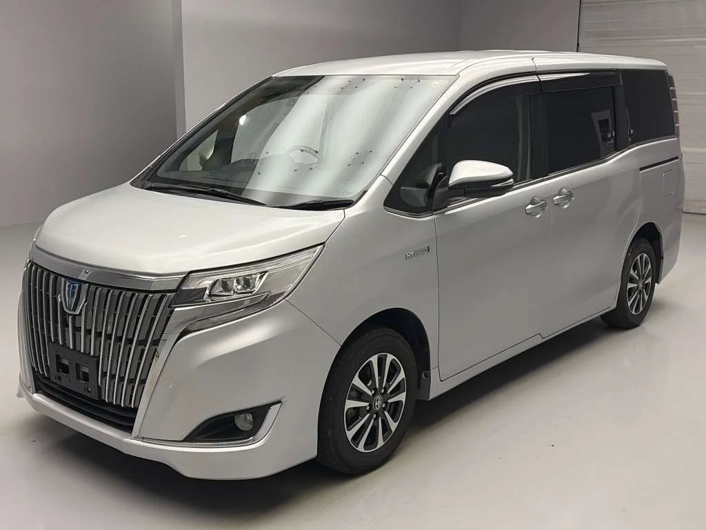 Toyota Esquire 2014