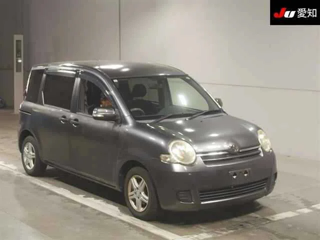 Toyota Sienta 2007