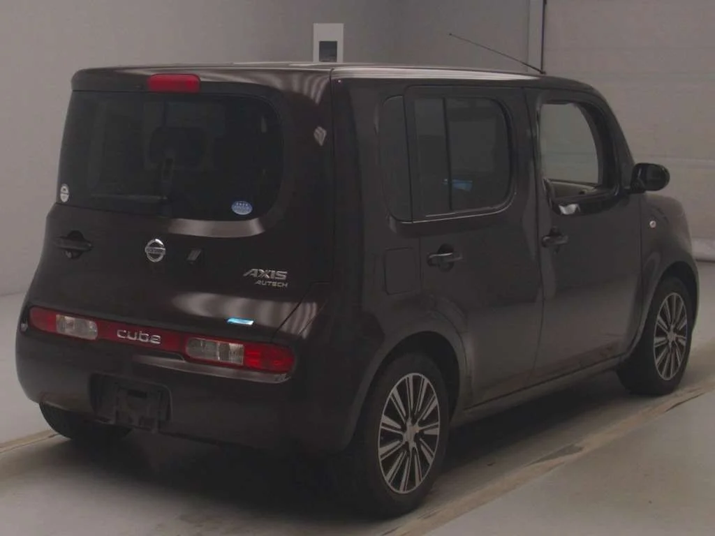 Nissan Cube  с аукциона в Японии