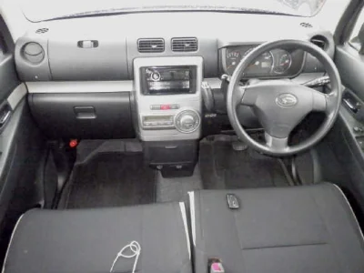 DAIHATSU MOVE CONTE 3