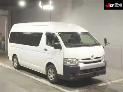 TOYOTA HIACE
