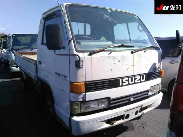 Isuzu Elf 2000