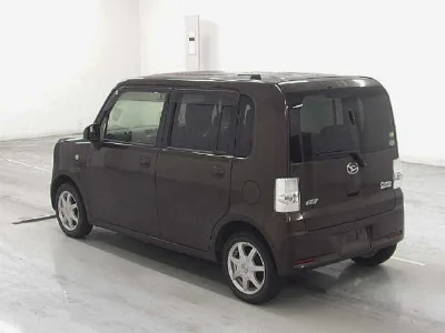 DAIHATSU MOVE CONTE 2