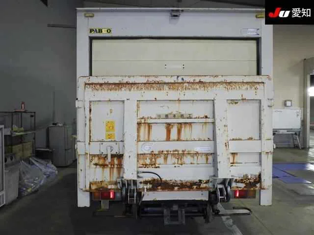 Isuzu Elf  с аукциона в Японии