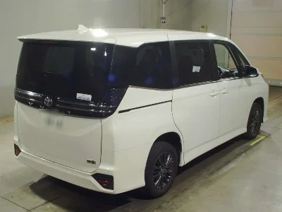 Статистика аукционов Toyota Voxy