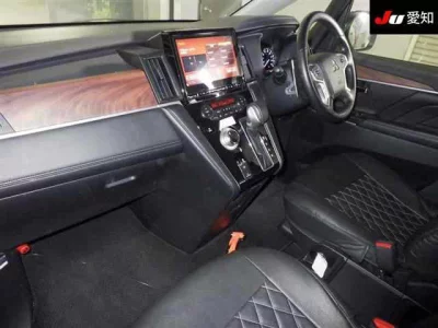 Mitsubishi DELICA D5