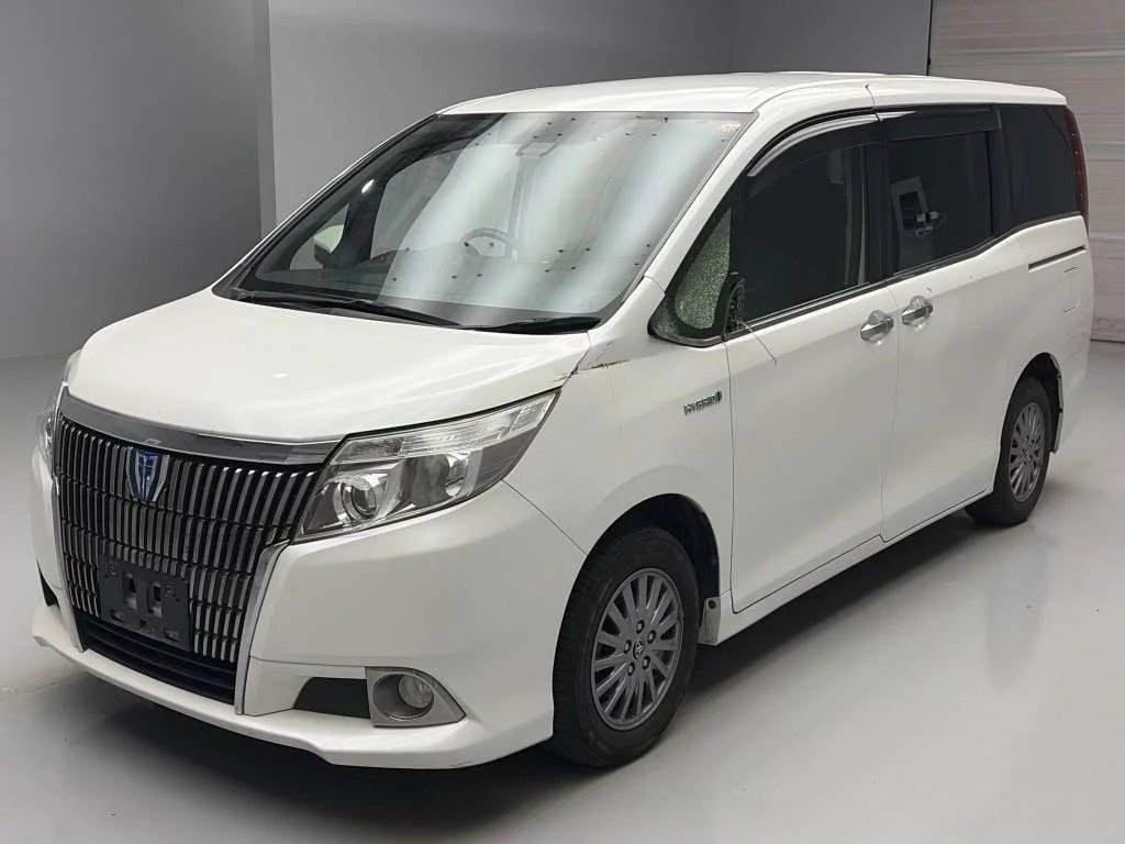Toyota Esquire  с аукциона в Японии