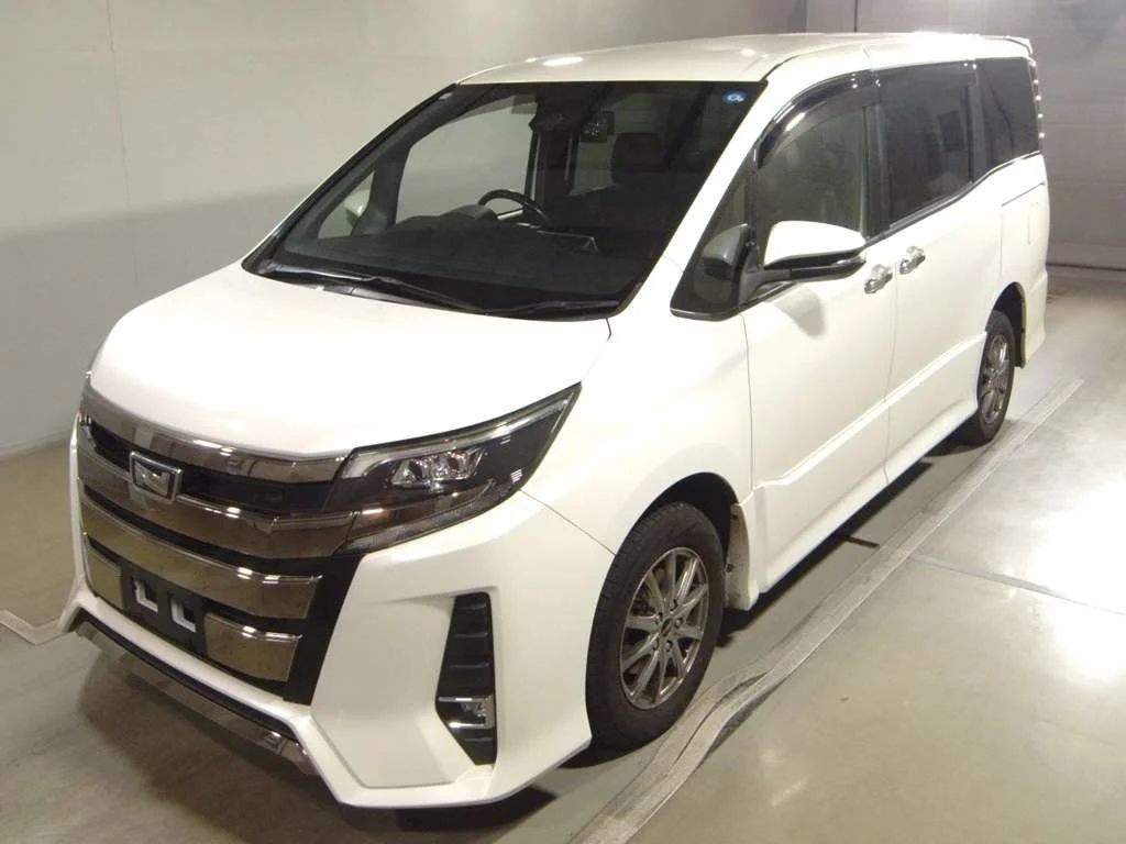 Toyota Noah 2018