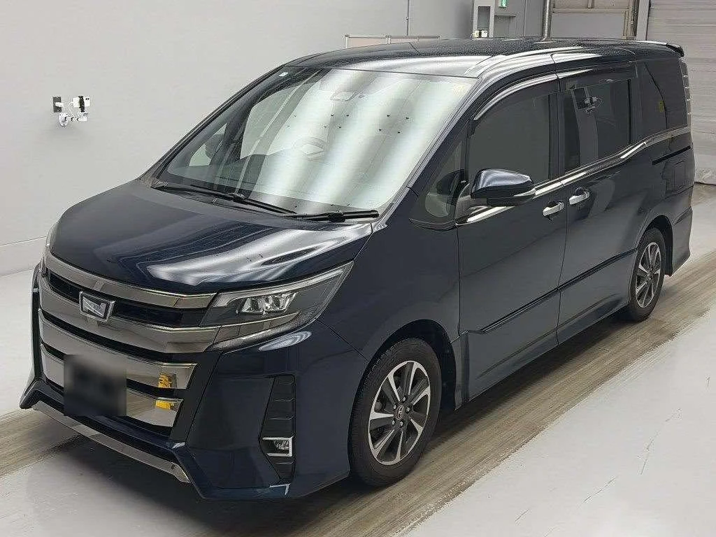 Toyota Noah 2018