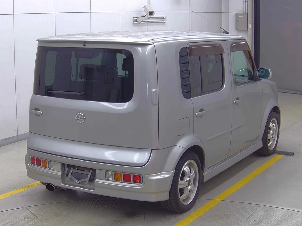Nissan Cube  с аукциона в Японии