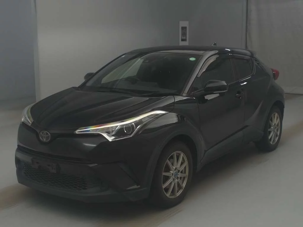 Toyota C-HR  с аукциона в Японии