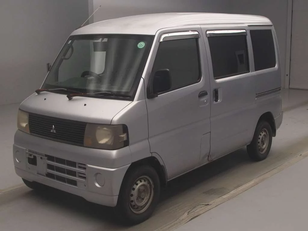 Mitsubishi Minicab 2006