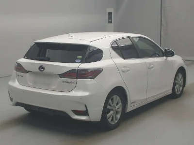 Lexus CT200h