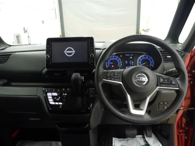NISSAN ROOX