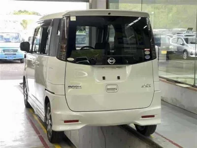 NISSAN ROOX