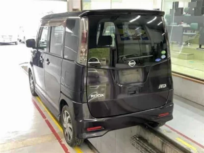 NISSAN ROOX