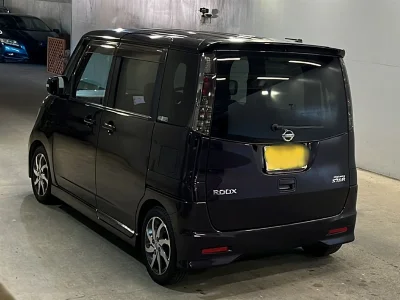 NISSAN ROOX