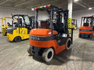 Toyota  FORKLIFT