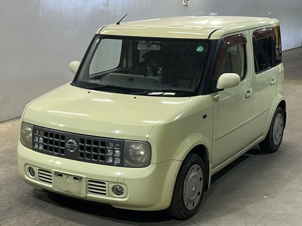 Nissan Cube  с аукциона в Японии