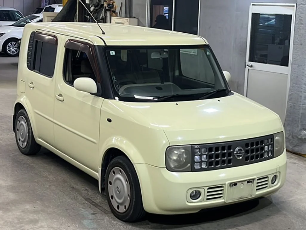 Nissan Cube  с аукциона в Японии