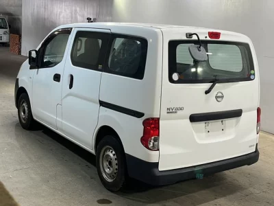 NISSAN NV200 1