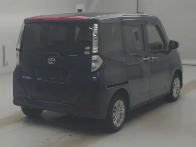 TOYOTA TANK 2